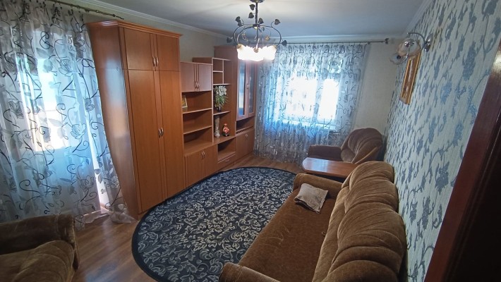Здам 2к квартиру 1пов ЦЕНТР, з усіма зручностями і меблями - фото 1