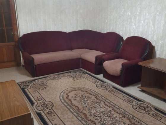 Оренда двокімнатної квартири перший поверх, рн ЖД Славянск