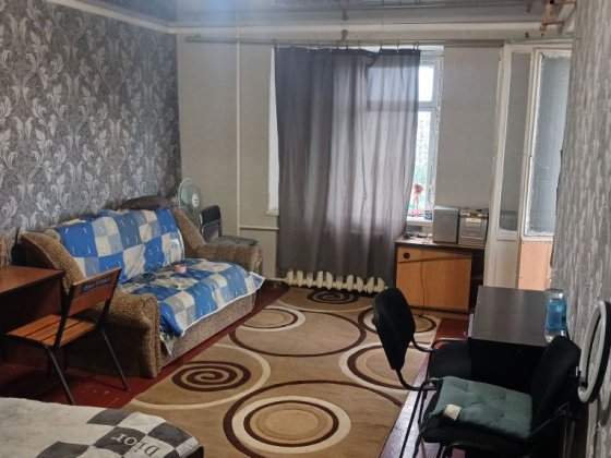 2 к .Сдам двухкомнатную квартиру в центре Славянска на любой срок Славянск