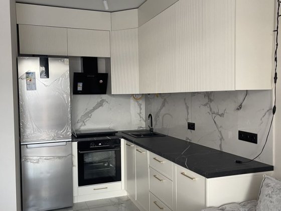 Оренда 1 кімнатної квартири в ЖК Famely Residence   з власною терасою   в Солонці Солонка