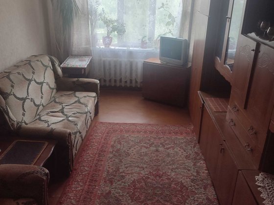 Здам трикімнатну на масиві  Незалежності (Леваневського) Белая Церковь