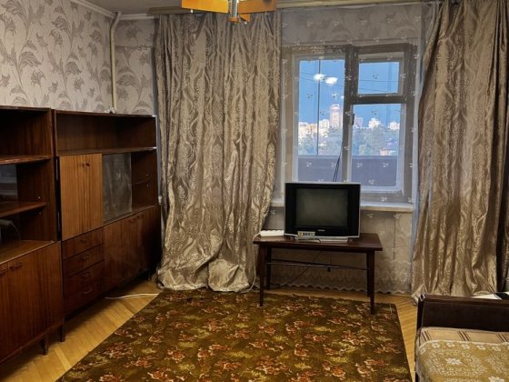 Власник здам  квартиру Юрія Глушка, 9-А Київ