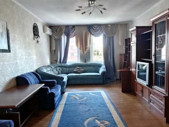 Двохкімнатна квартира в районі Караваєвих Дач. Метро «Шулявська». Київ