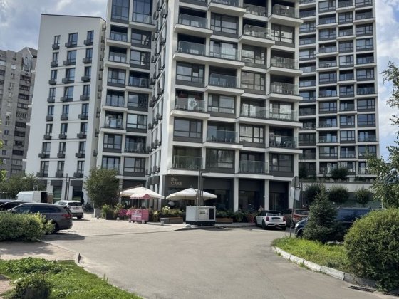 Без комиссии. Первая Аренда 3к квартира 120 кв м в новом ЖК 31 на Драгоманова 31а есть инвертор в до Киев