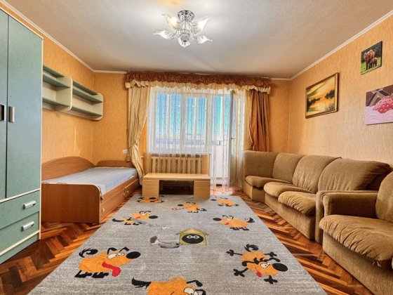 Здаю квартиру Балукова 5