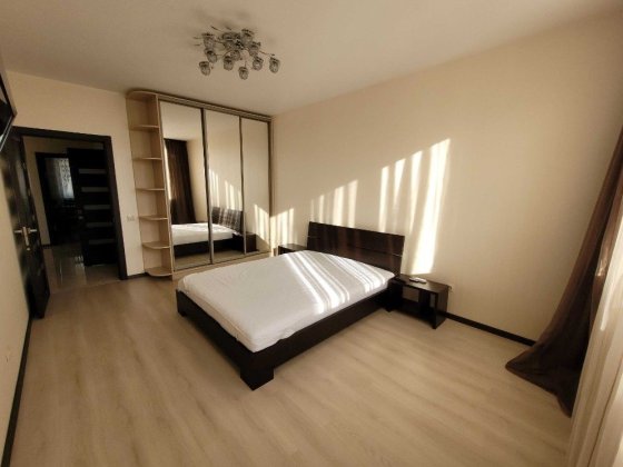 оренда, квартира , метро Осокорки 1 хв пішки.Вільна Киев