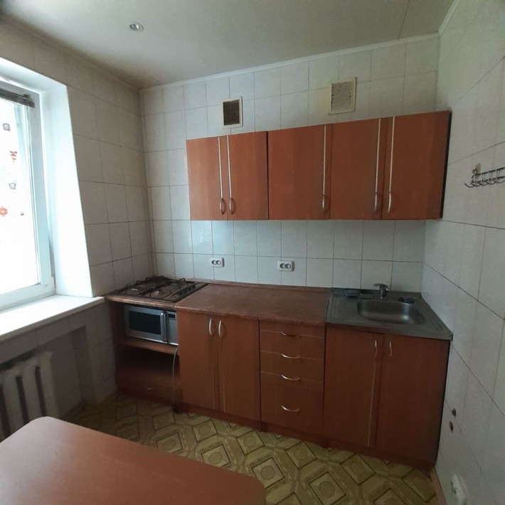 Здам 2 кім по вул Шевченка закрита територія парко місце - фото 1