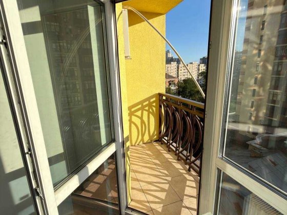 Евро-2к 43м² Шевченковский  р-н 5' до метро, квартира от хозяина Киев