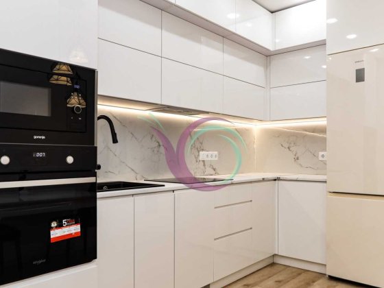 2к у ЖК «Липки» зі стильним ремонтом біля озера за вул. Мазепи Івано-Франківськ