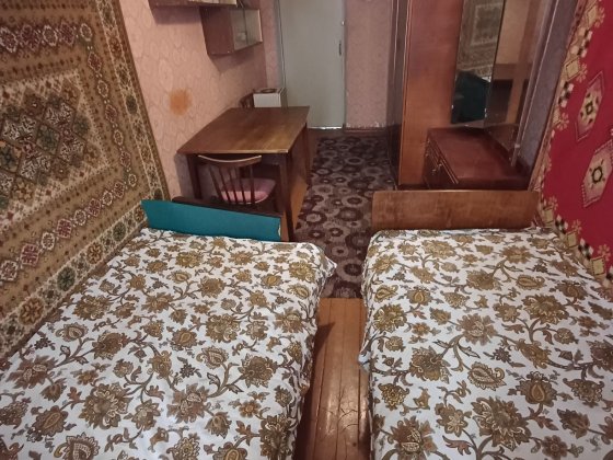 2 кімн Центр Соцміста  Коммандіровочним 4 спальних місцяа Кривой Рог