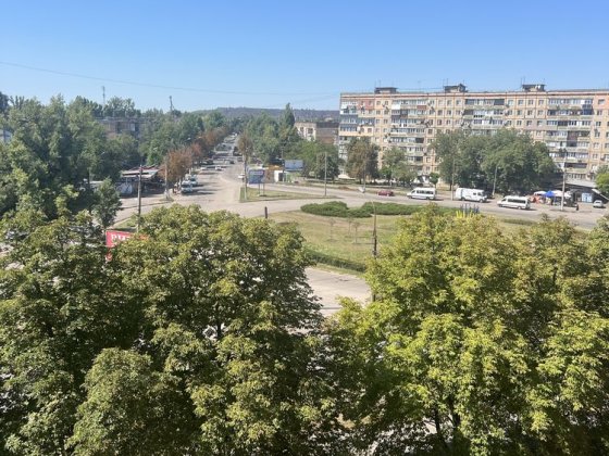 Здам 2 кімнатну 5/9 вул Караманіц 59(129 кв) Кривой Рог