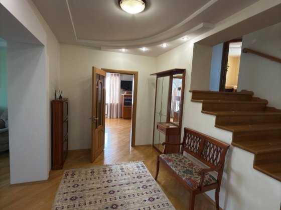 Оренда великогабаритної квартири Луцьк