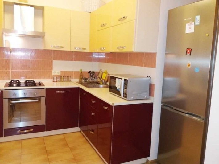 Здам 2-к. на  Лесі Українки, 24. Метро Печерська - 3 хвилини пішки - фото 1