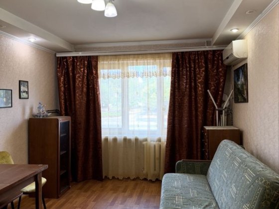 1 кімнатна на 173 кварталі Кривой Рог