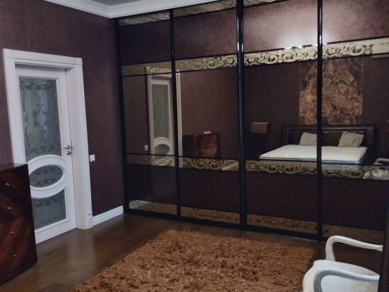 Оренда 4 к квартири в Києві по вул. Соломянській 15а Киев