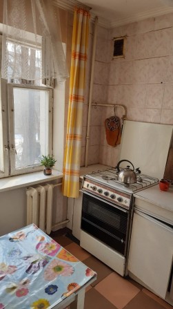 1 кімнатка кв-ра   2/5 кирпич - фото 1