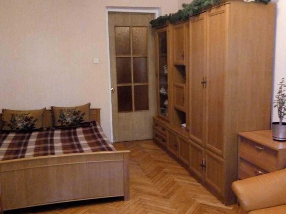 Довгострокова оренда 2х кімнатної студії | Печерський район | метро «Печерська» | пров. Лабораторний Киев