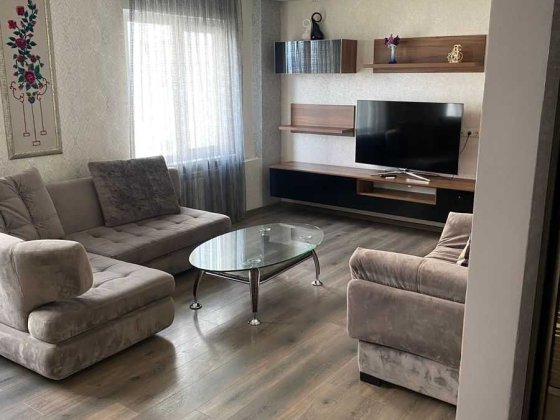 Здам свою 3-кімнатну квартиру 98 м.кв, 7 поверх Киев