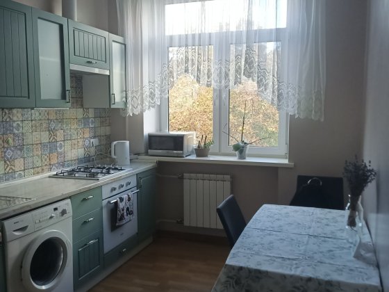 2-х кімнатна біля метро Нивки. Киев