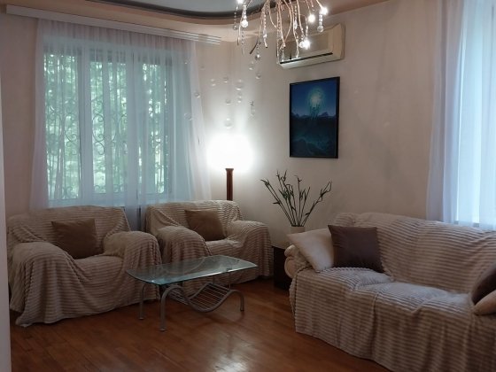 Трехкомнатная на Печерске Киев