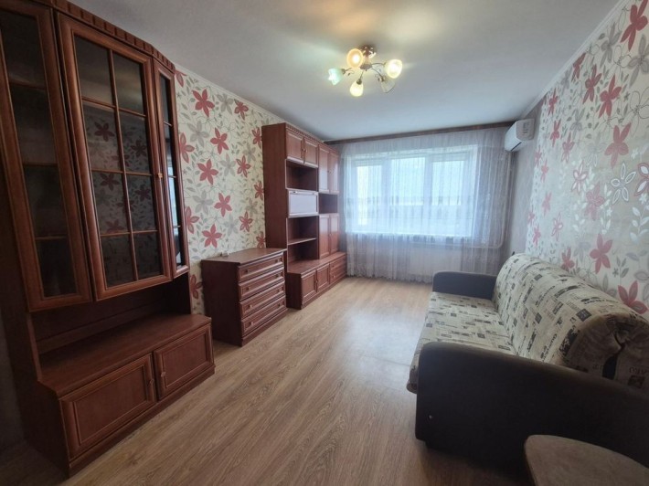 Затишна 1-кімнатна,  Олега Мудрака, 33,Академістечко - фото 1