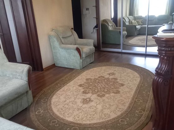 Оренда 3х кім.квартири в Києві,Дарницька площа Київ