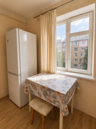 Івана Їжакевича 4, Вітряні гори, оренда 1к квартири, 4 поверх, газ! - фото 1