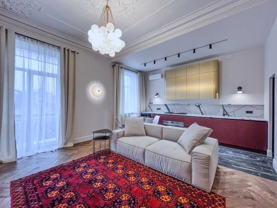Михайлівська вул. 24а, оренда видової 3-кімн. кв. Без коміссії! Київ