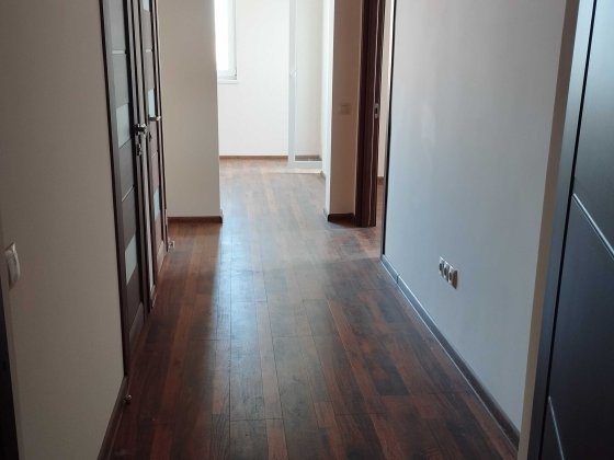 Оренда квартири без меблів Киев