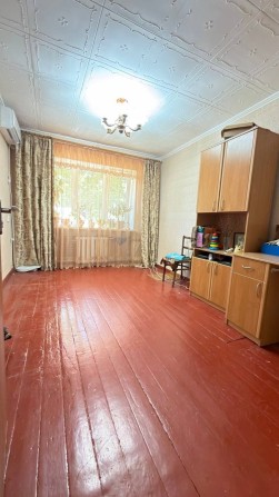 Продам комнату в центре на Данченко 2 этаж - фото 1
