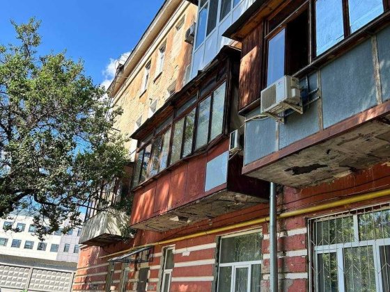 Продам кімнату в двокімнатній квартирі В Подільському районі Киев