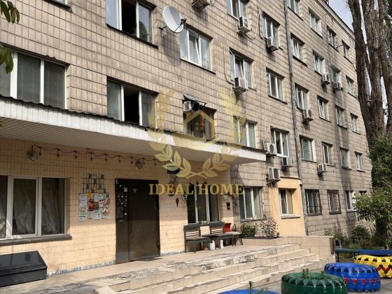 Продаж кімнати загальної площі 28 м2 на Чоколівці Киев