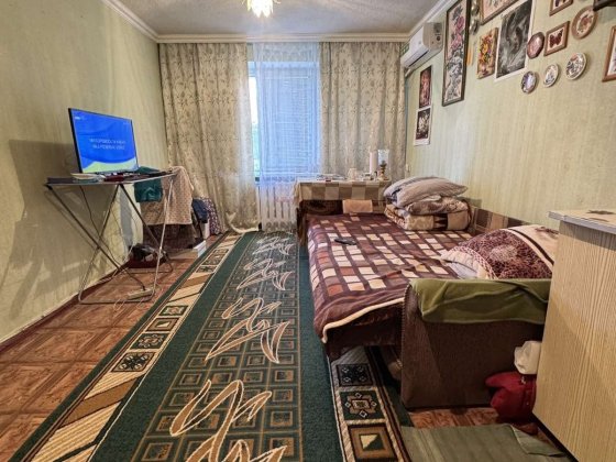 Терміново  продам кімнатну в Гуртожитку в Центрі/є місце   з водою під власну душову Белая Церковь