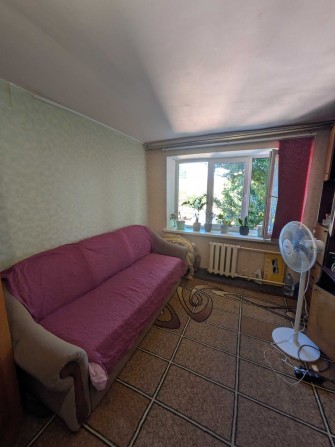 Продам кімнату 18 кв.м в малосімейці. Крюків. - фото 1