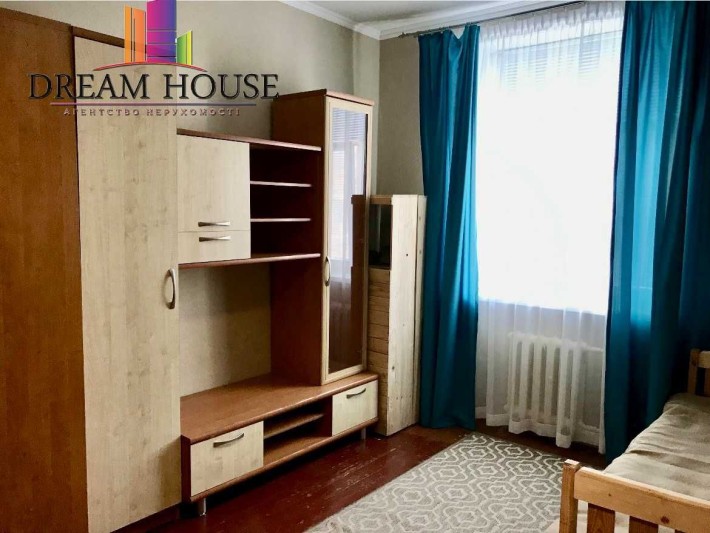 Продаж кімнати в гуртожитку біля центру міста - фото 1