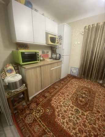Продам простору кімнату в гуртожитку по вул.В.Бердичівська. - фото 1