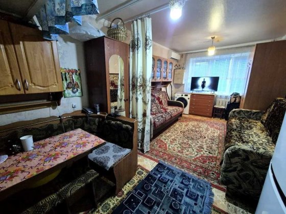 Продам приватизированную комнату в общежитии на ж/м Северный Днепр