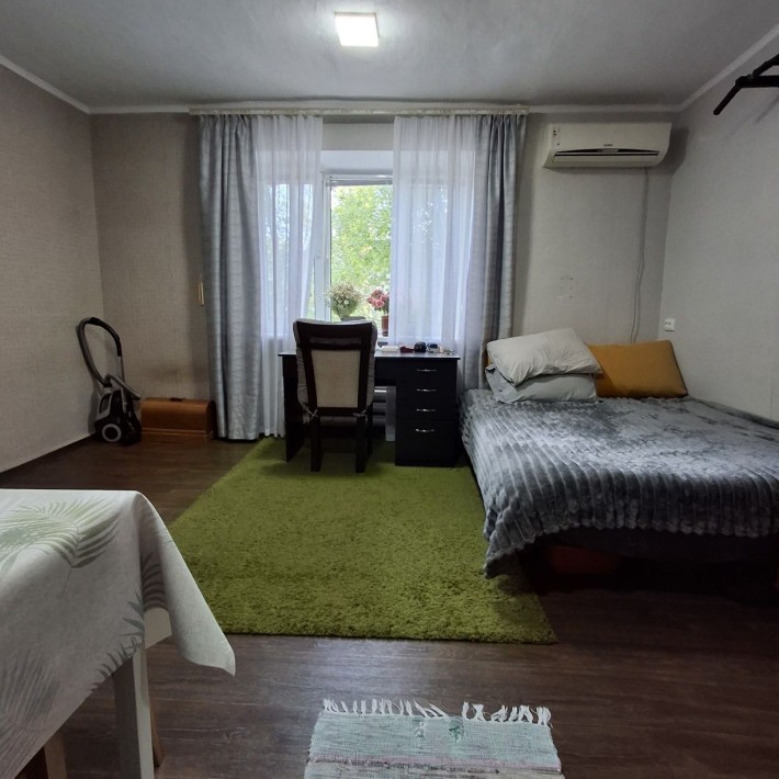 Продам кімнату в гуртожитку 17,4 м², вул. Космонавтів - фото 1