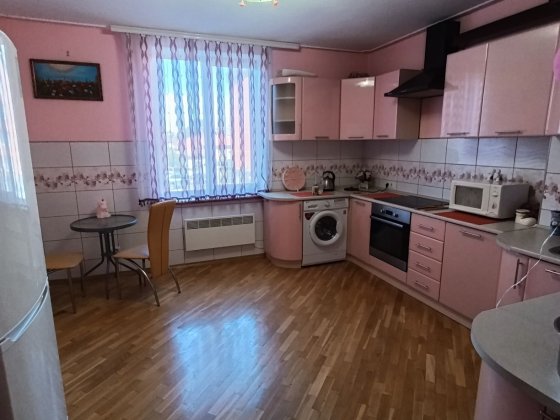 Терміново здається 1 км новоб р-н парку Шевченка,( з 01 вересня)! Чернівці