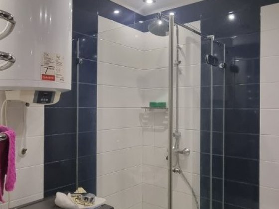 Сучасна квартира на Таврійському . Ліфт працює . 200 років Херсону Херсон