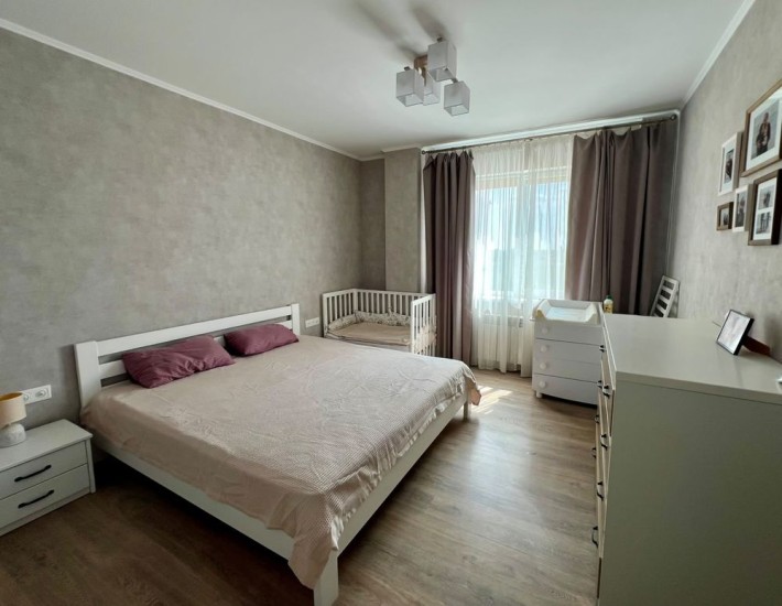 Просторная 2х комнатная квартира 70кв.м Таврический - фото 1