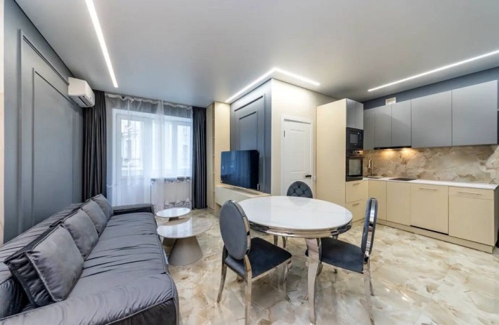 Оренда 3к квартира, вул. Басейна, 10 | Палац Спорту - фото 1