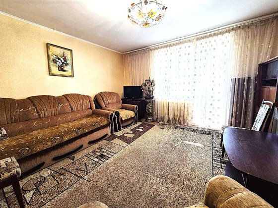 Оренда 3-кімнатної квартири в центрі міста Чернигов