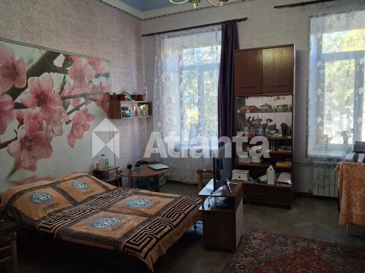 Кімната 28 м. в самому центрі Одеси. Вода в кімнаті - фото 1