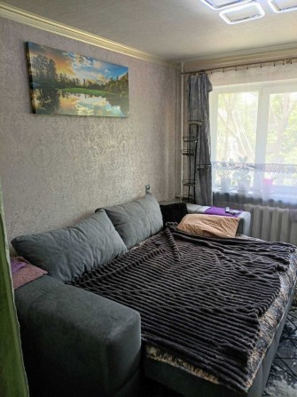 Комната с ремонтом 13 м кв на ул Новикова - фото 1