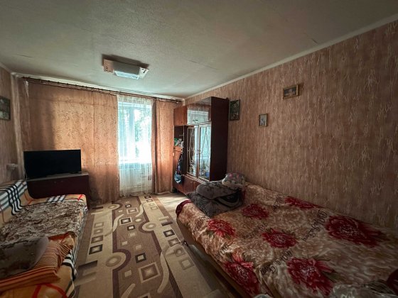 Продам гостинку, 10 хвилин від метро Індустріальна Харьков
