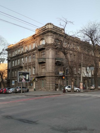 Комната в коммуне 15 кв.м. Центр Успенская - фото 1