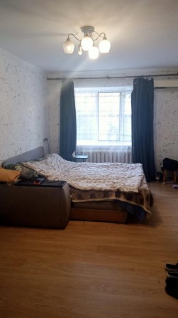 Продам 2 (дві) кімнати з ремонтом в комуні на вул. Балківській/Дюковський парк (3-323-240) - фото 1