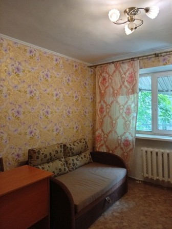 Продам комнату в коммуне Черёмушки Варненская - фото 1