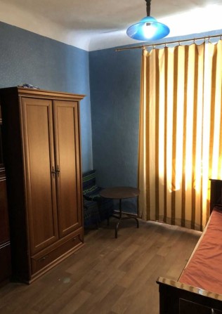 Кімната з меблями в трикімнатній квартирі по вул. Пишеніна - фото 1